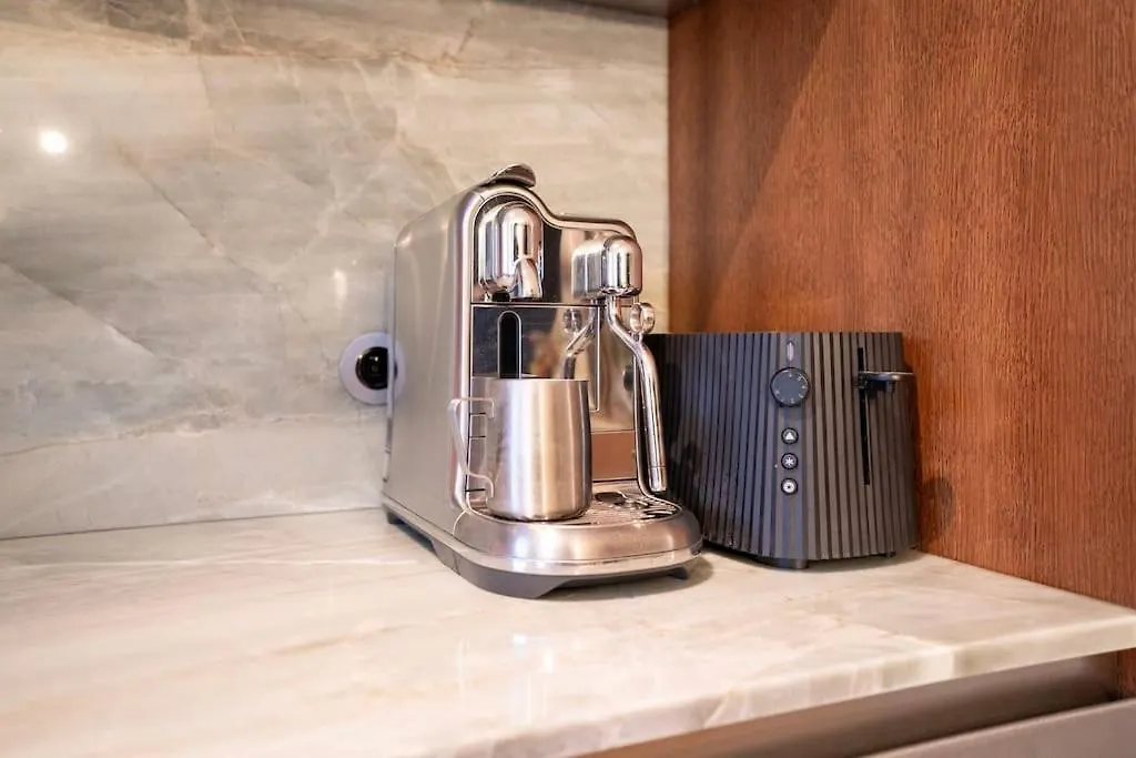 Appartamento Montmartre Penthouse With Stunning Sacre-Coeur View Parigi