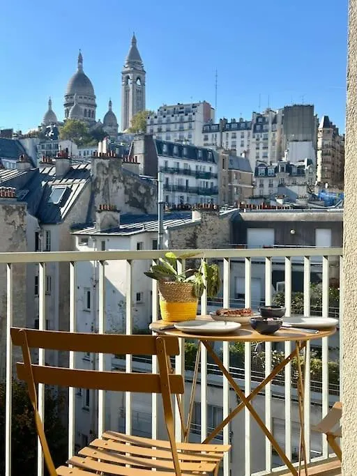 Appartamento Montmartre Penthouse With Stunning Sacre-Coeur View Parigi