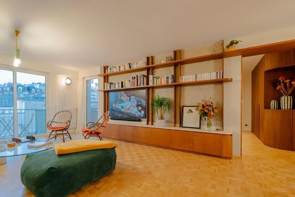 Appartamento Montmartre Penthouse With Stunning Sacre-Coeur View Parigi